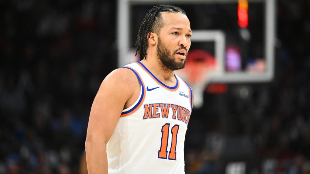 Jalen Brunson Suffers Ankle Injury, Leaving Knicks vs. Lakers Game