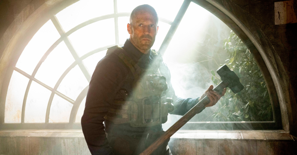 A Working Man Final Trailer Previews Jason Statham's Action-Packed Scenes