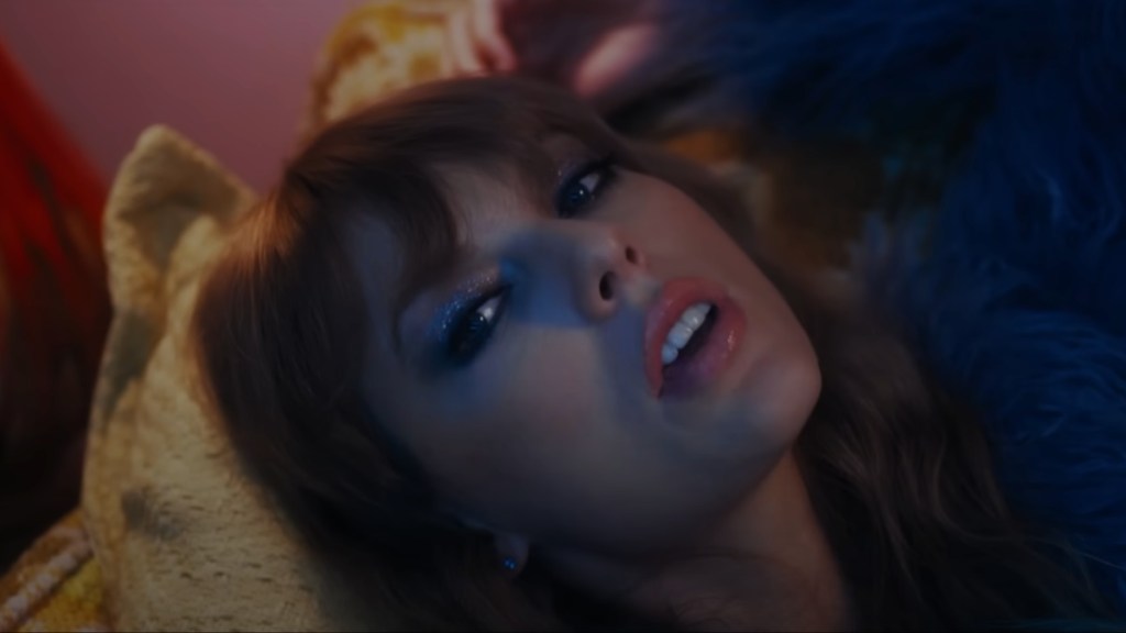 taylor swift iheartradio music awards eras tour