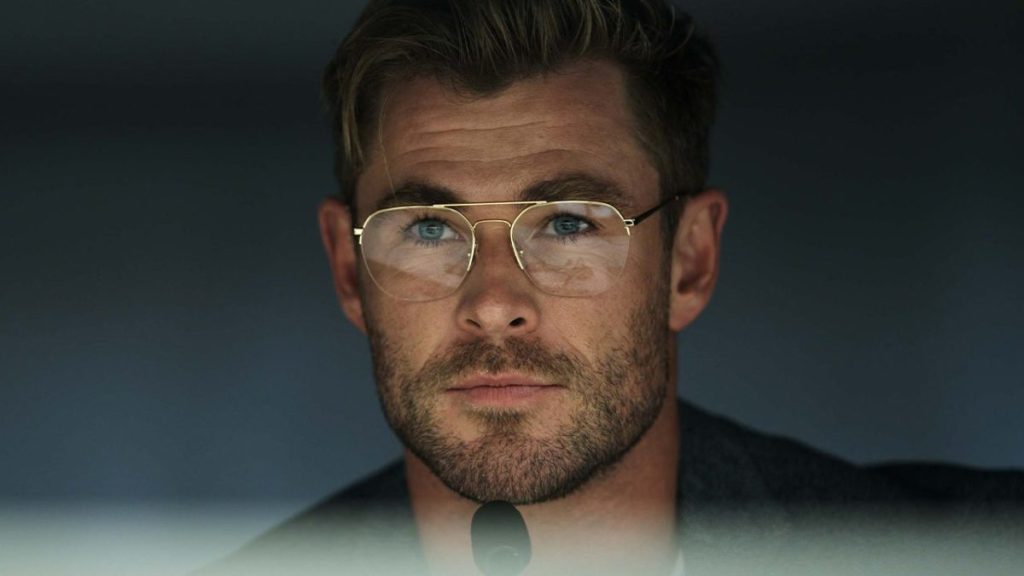 Crime 101 Trailer Shows Chris Hemsworth & Halle Berry Team up at CinemaCon