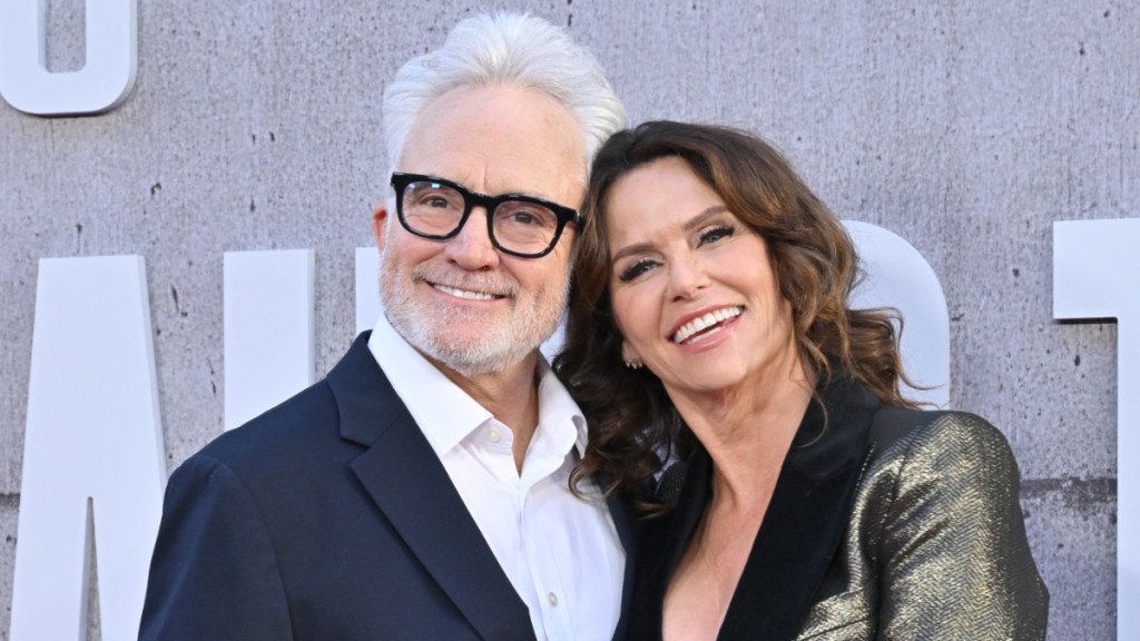 Who Is Bradley Whitford's Wife? Amy Landecker's Job & Relationship History