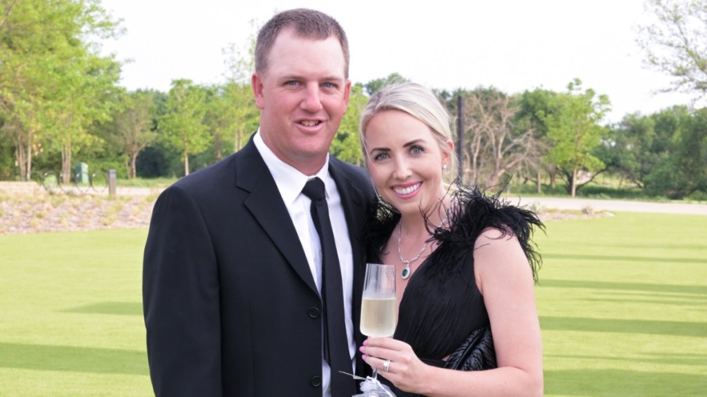 Who Is Tom Hoge's Wife? Kelly's Kids & Relationship History