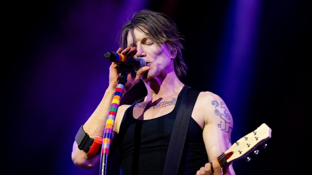 Johnny Rzeznik Net Worth 2025: How Much Money Does He Make?