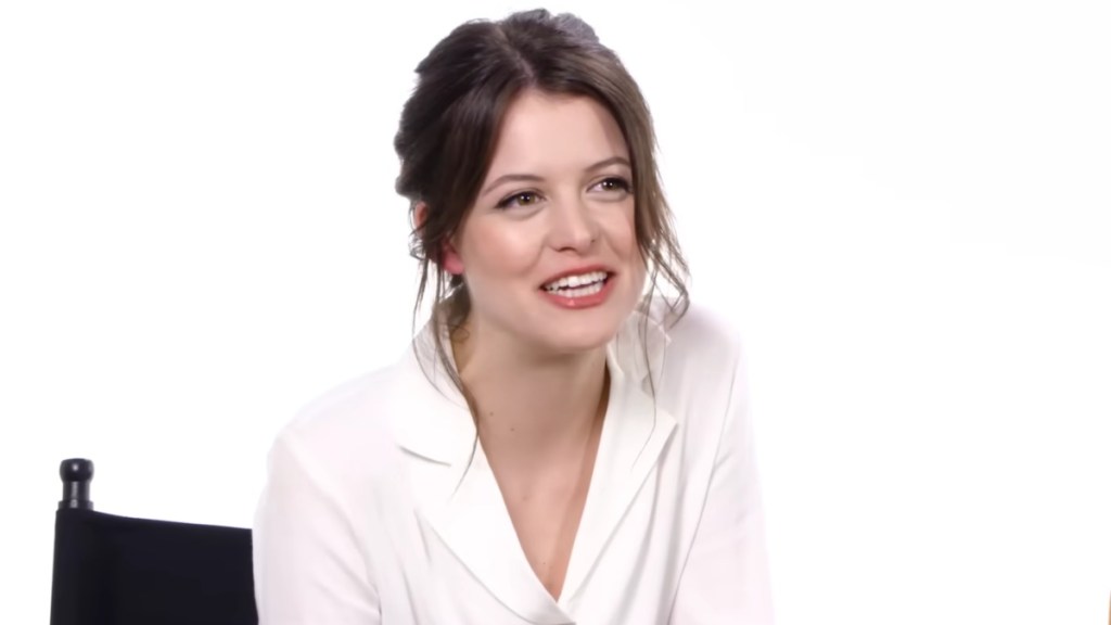 Who Is Sara Waisglass' Boyfriend? Relationship History Explained