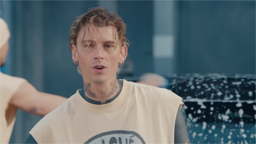Machine Gun Kelly's 'Cheerleader' Statement at 2025 Kids' Choice Awards Explained