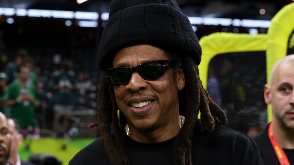 Jay-Z's Kanye West Lyric Change At Beyoncé's Paris Concert Explained