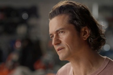 Orlando Bloom & Girlfriend Luisa Laemmel Make Waves in PDA-Packed Beach Photos