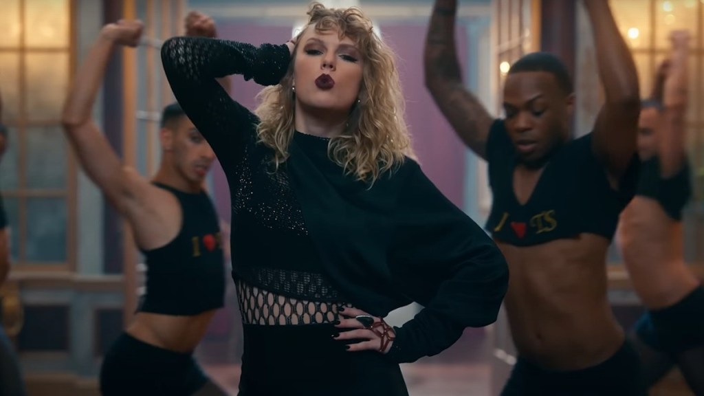 ‘Taylor Swift New Announcement’ Trends Amid Fans Disappointed by Merch Drop