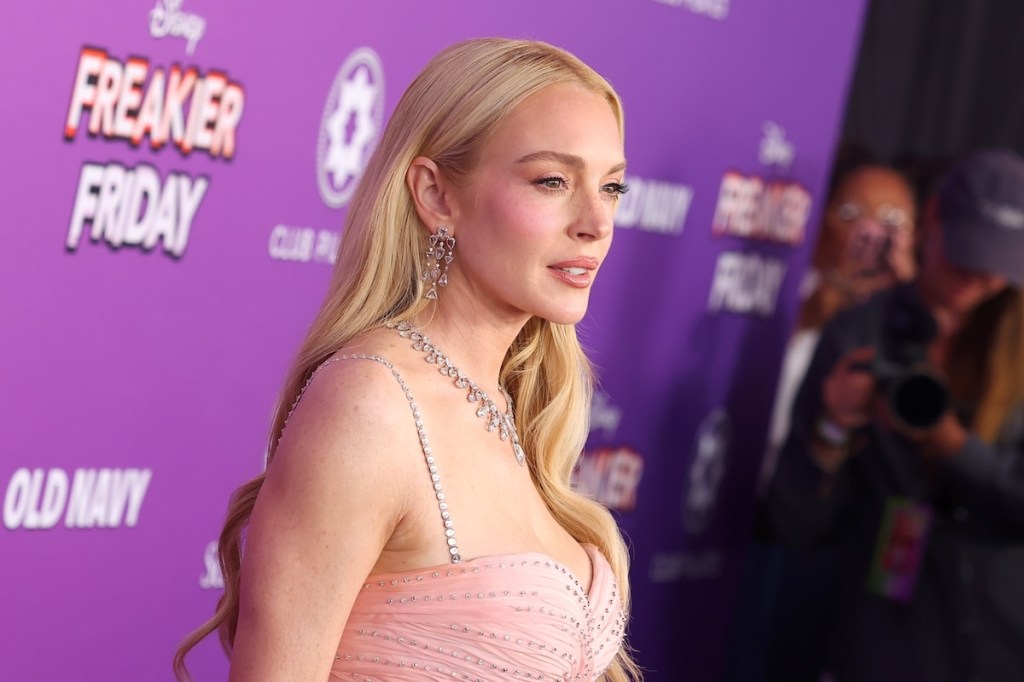 Lindsay Lohan & The Parent Trap Stars Reunite at Freakier Friday Premiere