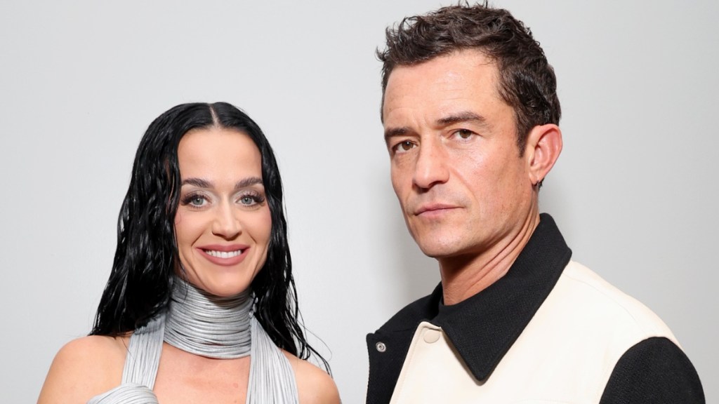 'Are Orlando Bloom & Katy Perry Still Together?' Trends Amid Actor's Photo Dump
