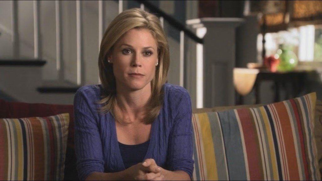 Modern Family's Julie Bowen Details Heart Condition That Requires Pacemaker