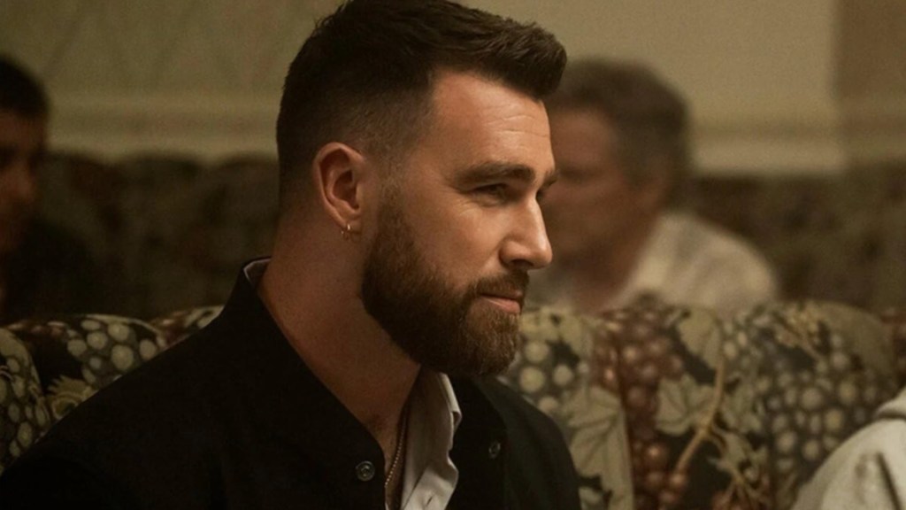 'Travis Kelce Phone Background' Trend Explained After Taylor Swift Photo Dump