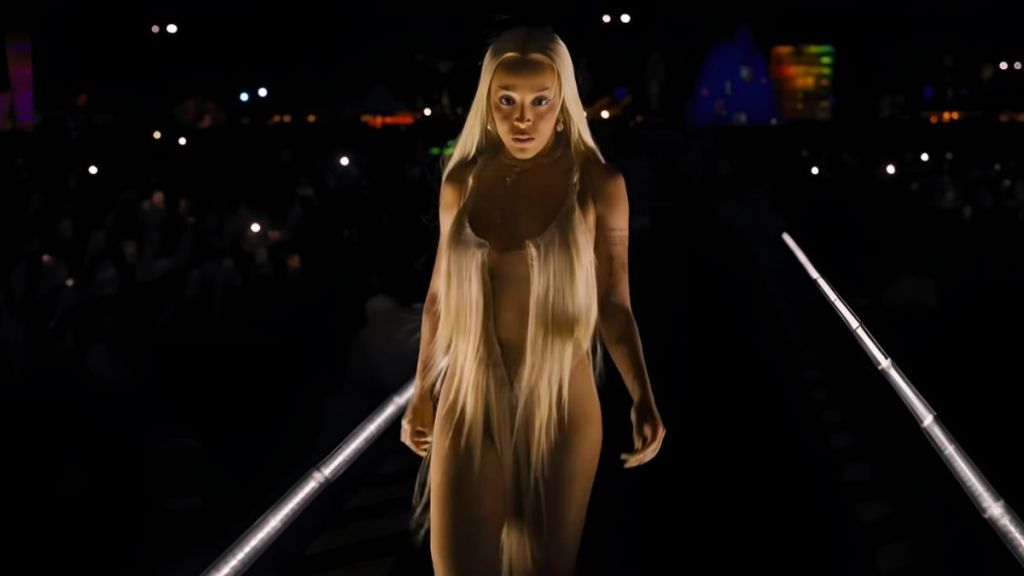 Doja Cat Mocks Sydney Sweeney Over American Eagle 'Great Jeans' Ad