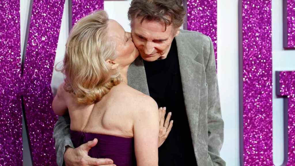Pamela Anderson & Liam Neeson ‘Just Like Each Other’