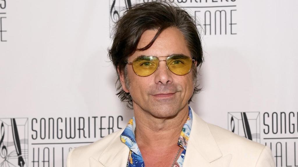 Full House Stars on How Terrified John Stamos Was in Chimpanzee Scene