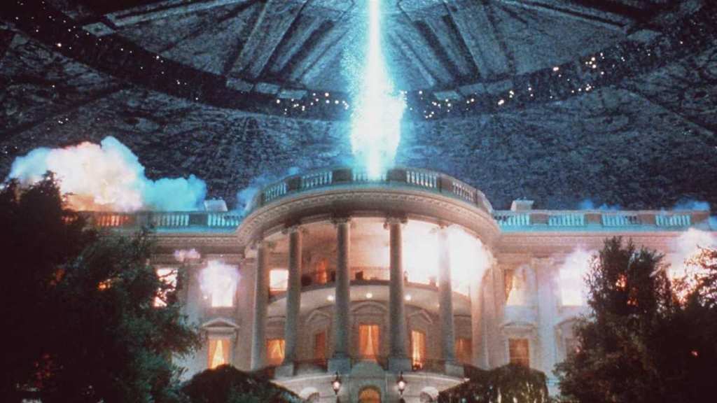Independence Day Director Recalls Bill Clinton Ran Out During Screening