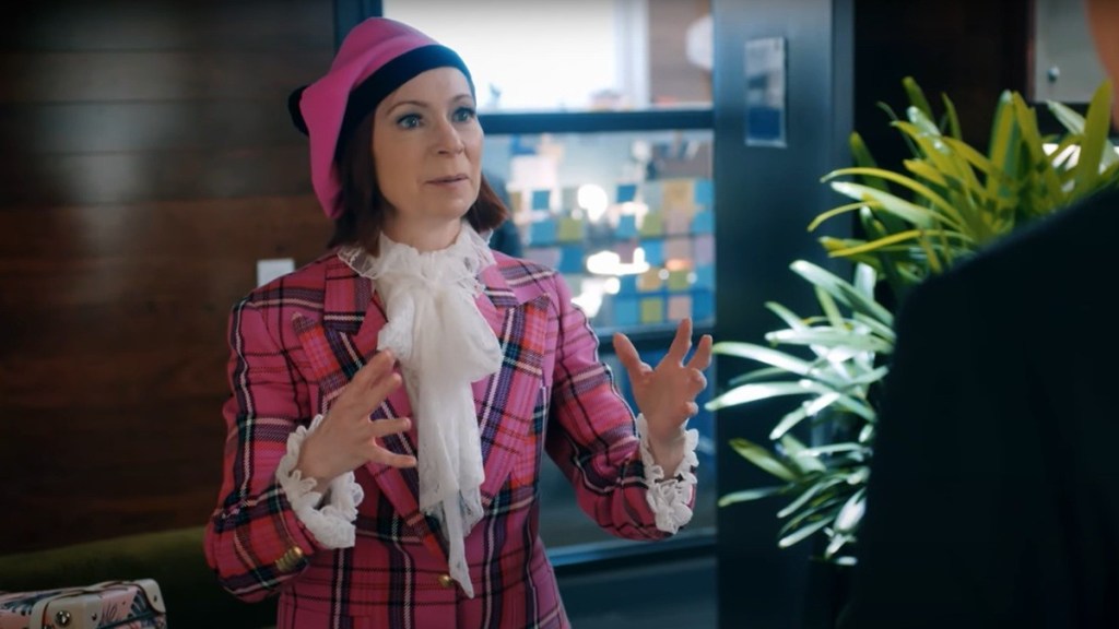 Elsbeth's Carrie Preston on Why Julia Roberts Was 'Mean' to Her on Duplicity Set