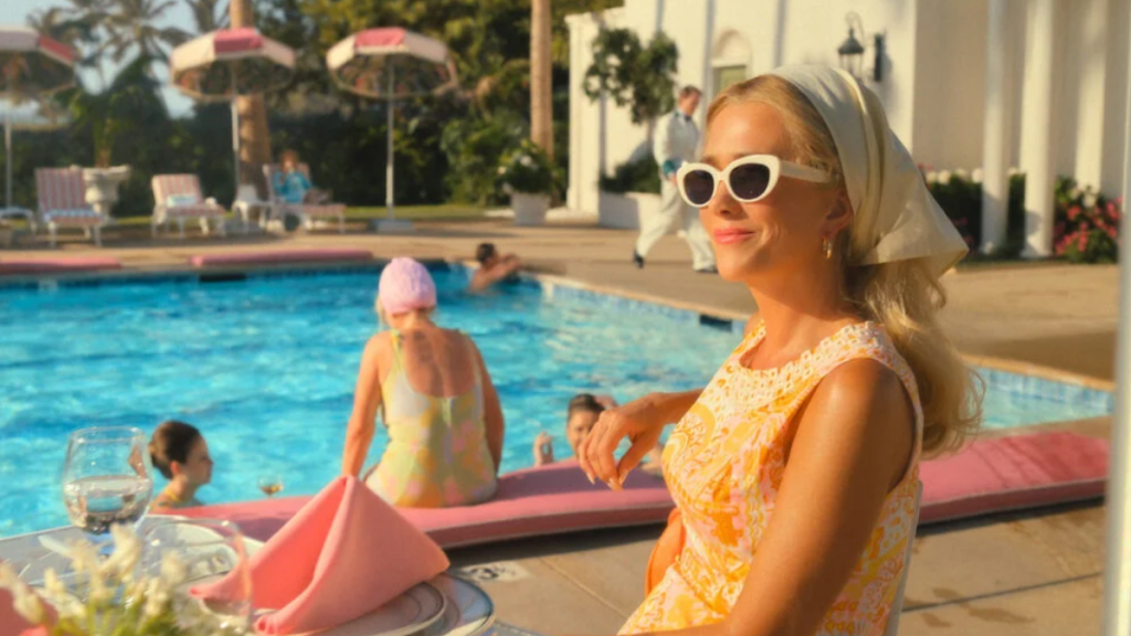 Kristen Wiig Recalls Bursting Into Tears After Meeting Comedy & Hollywood Icon