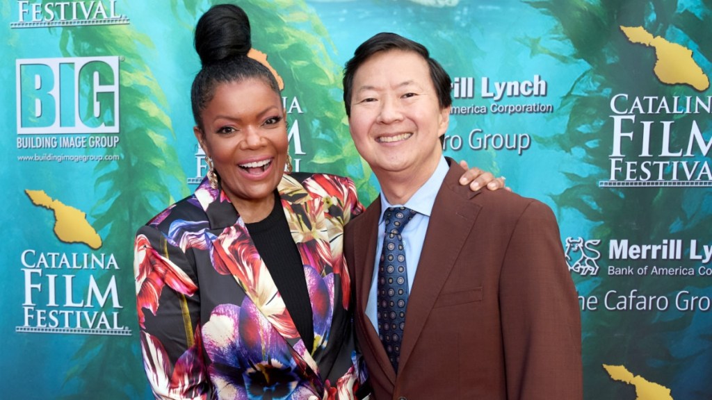 Community Actors Reunite Before Highly-Anticipated Reunion Movie