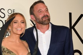 Ben Affleck & Jennifer Lopez Pose Together on Movie Red Carpet