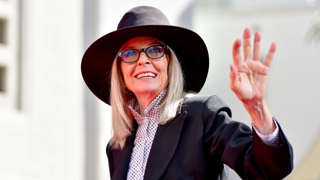 Diane Keaton Death: Robert De Niro, Steve Martin & More Pay Tribute