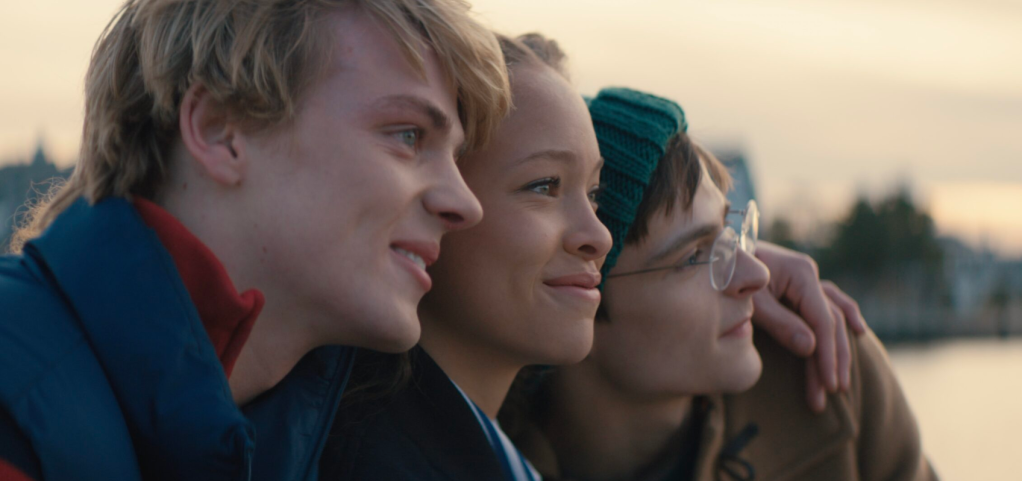 Corey Fogelmanis, Sky Katz, & Jack Wright Star in One Stupid Thing Trailer | Exclusive
