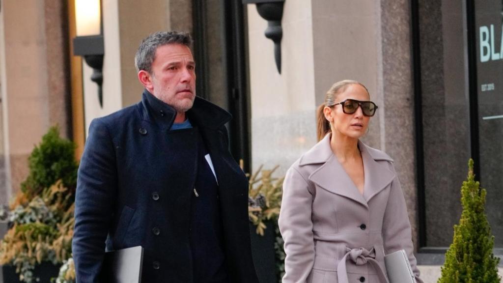 Ben Affleck Goes Gaga Over Jennifer Lopez in New Movie