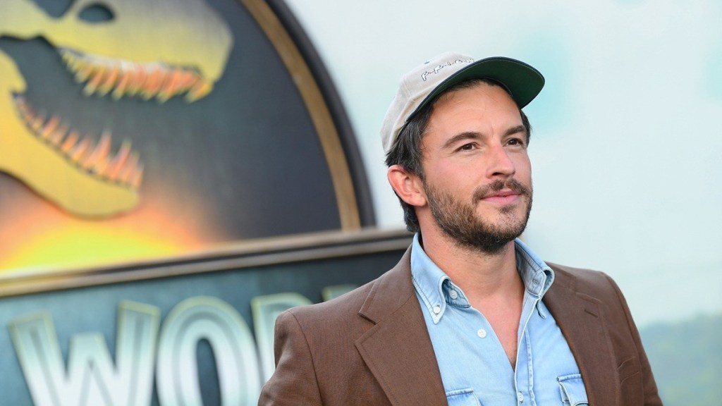 Jurassic World Rebirth Star Named People's Sexiest Man Alive 2025