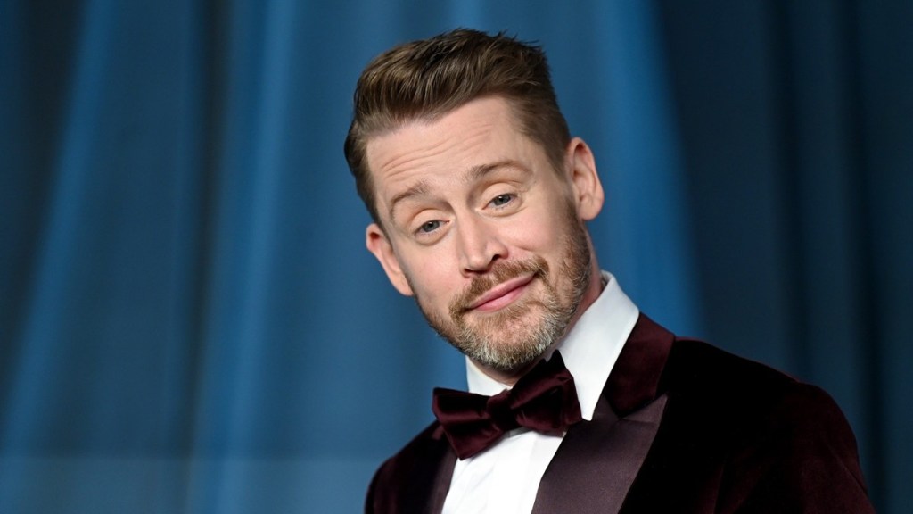 Macaulay Culkin Protects His Mom in New Home Alone-Inspired Ad