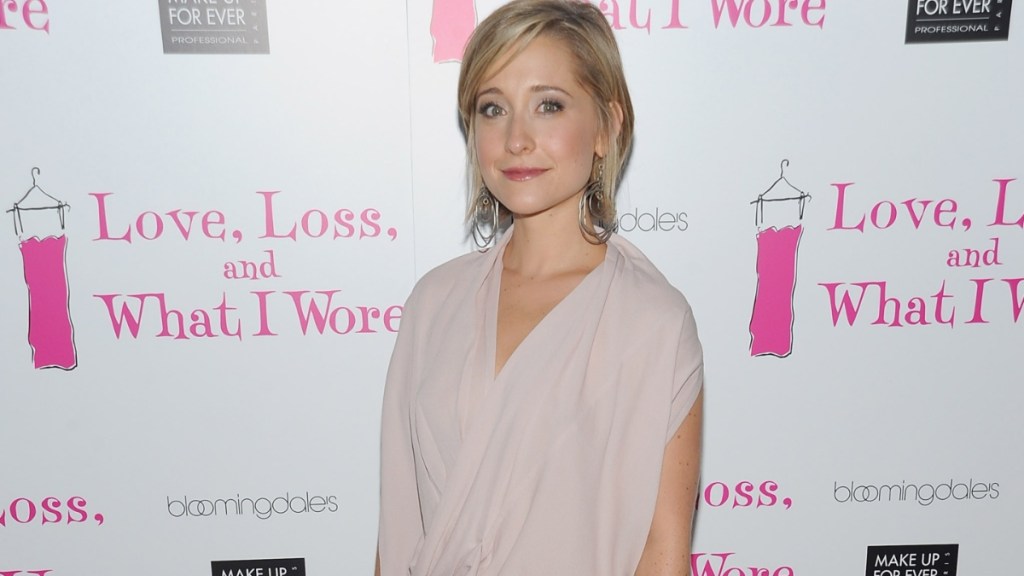 Smallville’s Allison Mack States Which Costar Introduced Her to NXIVM