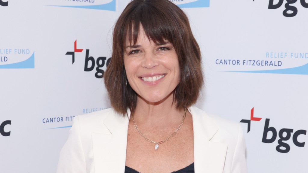 Neve Campbell’s Award-Winning Ghost Movie Now Streaming for Free