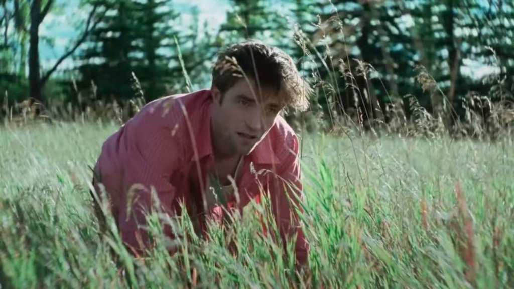 Robert Pattinson’s New Movie Gets Respectable Reviews & RT Score