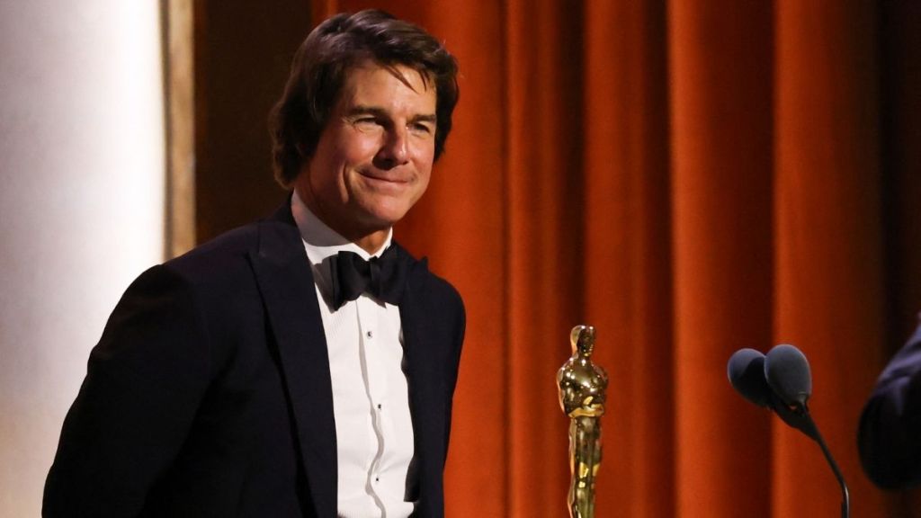 Tom Cruise Finally Gets an Oscar, Gives Heartfelt Speech