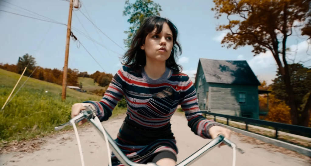 Jenna Ortega & Glen Powell’s J.J. Abrams Movie Gets Release Date, Cast Info