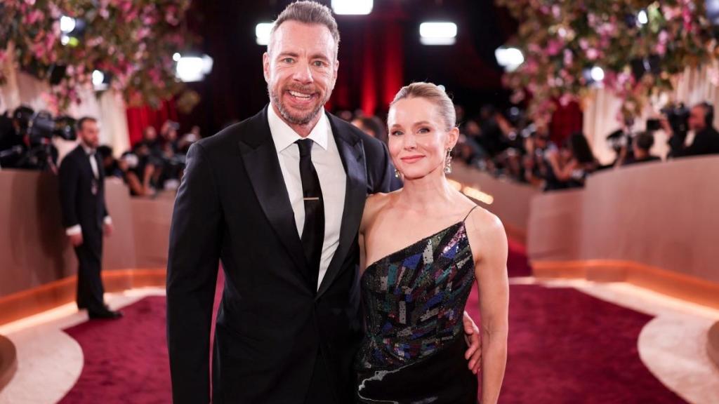 Dax Shepard Reacts to Cher's Kristen Bell Deserves Better Remark