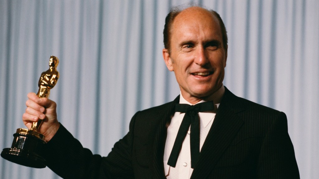Iconic Actor Robert Duvall Dies; Al Pacino, Robert De Niro & More Pay Tribute