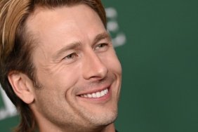 Glen Powell smiles.