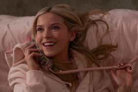 A girl on the phone in Elle.