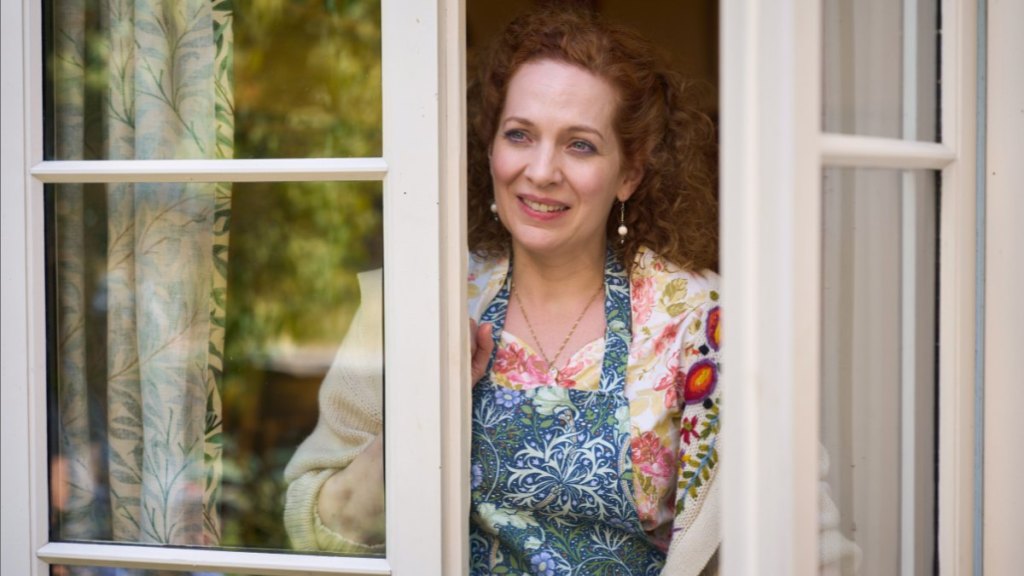 Katherine Parkinson in Rivals