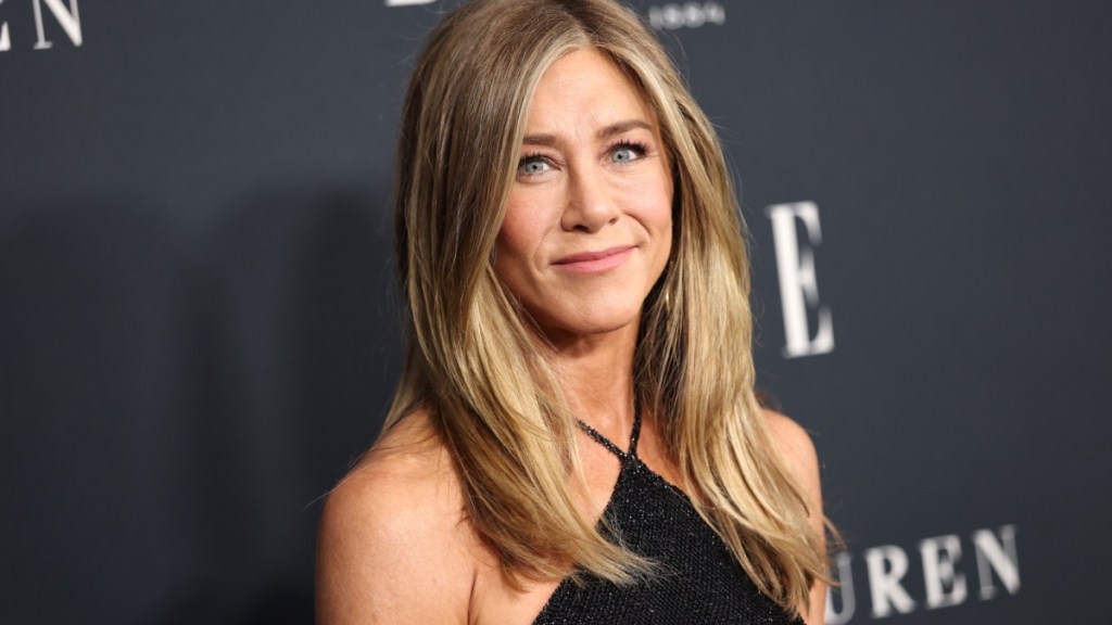 Jennifer Anniston’s 8% RT Movie Beats Tom Cruise’s $1.5B Sequel on Mother’s Day
