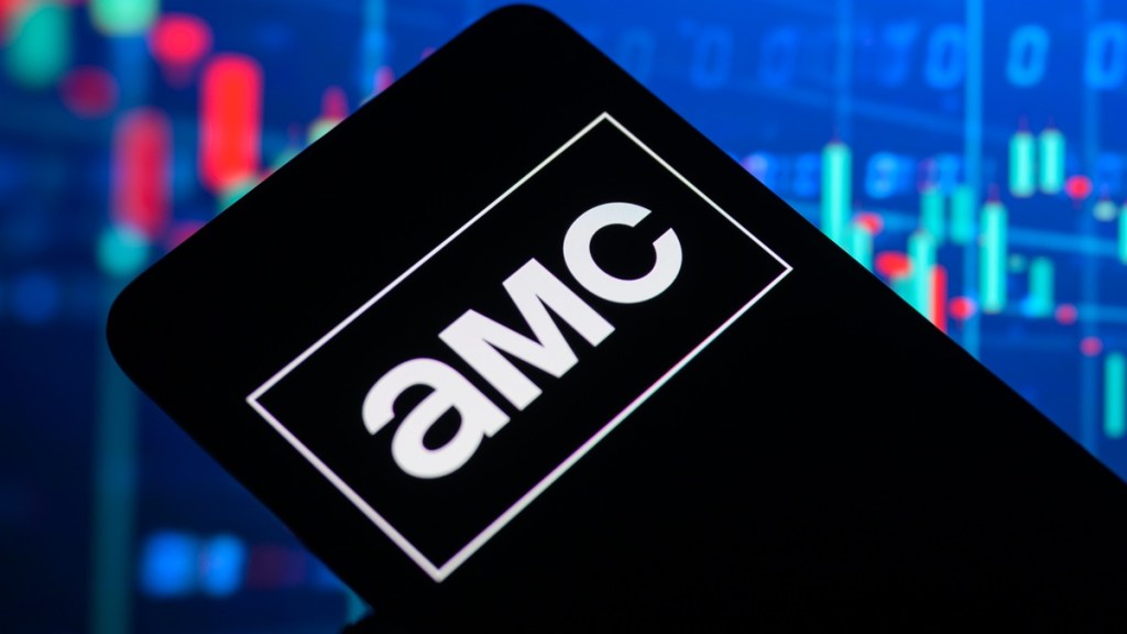 AMC’s Hit Vampire Show Returns With 100% RT Reviews image