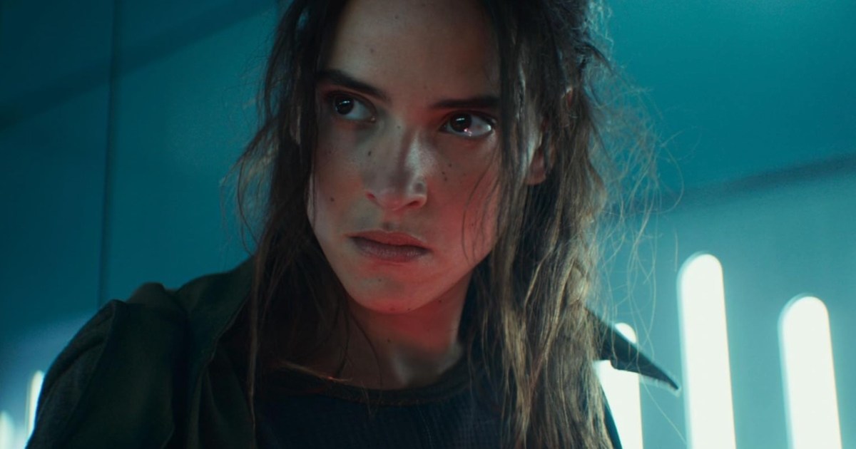 Adria Arjona’s Wonder Woman Mystery Gets the Best Jason Momoa Response