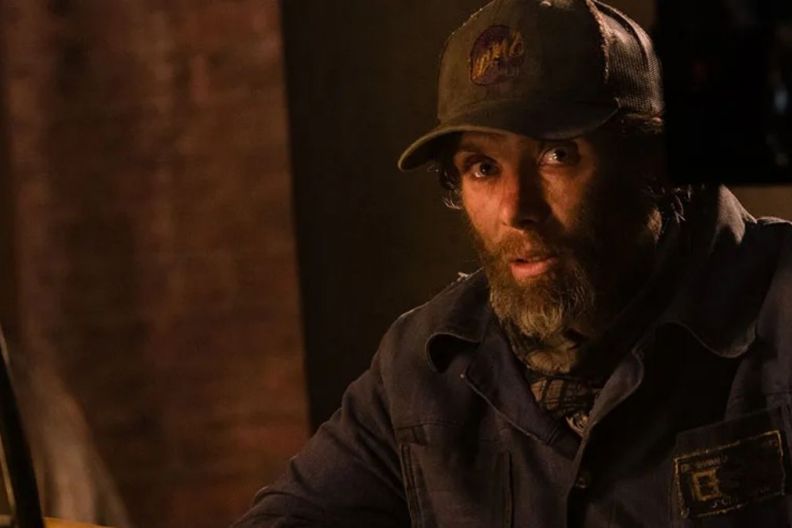 A Quiet Place 3’s Cillian Murphy & John Krasinski Reunite in New Set Video