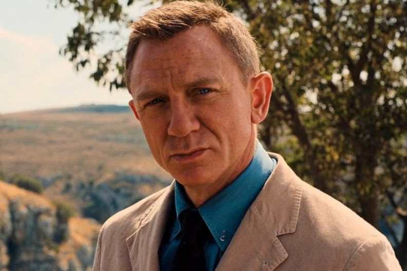 Daniel Craig looks on as James Bond.