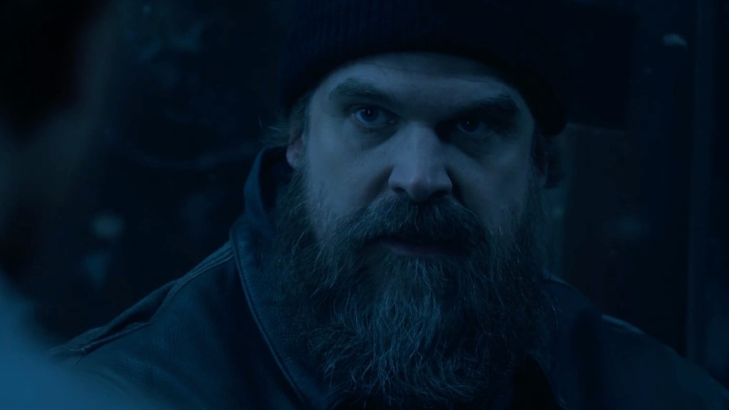 La estrella de Stranger Things defiende el controvertido final del programa de Netflix