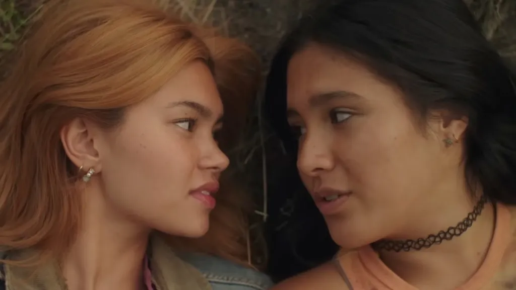 Rotten Tomatoes Shows Critics Love Zach Braff & Hayley Kiyoko's New Movie