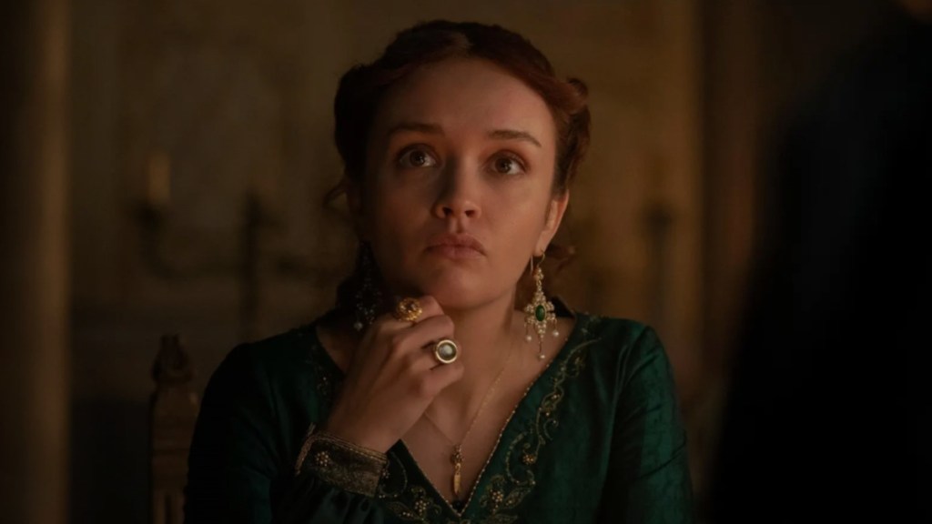 HOTD’s Shocking Aemond & Alicent Scene Leaves Fans Speechless, Olivia Cooke Explains image