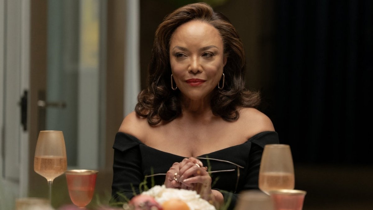 comingsoon.net - Tyler Treese - Lynn Whitfield & Coco Jones Talk Strung, How Hollywood 'Neuters' Grandmothers
