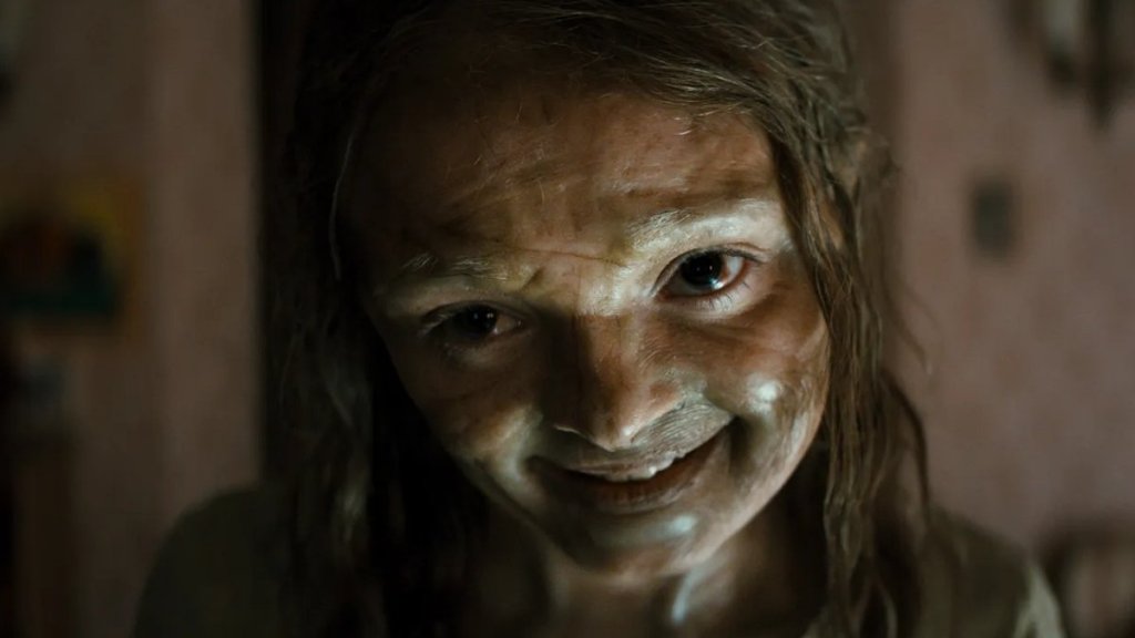 Lee Cronin Breaks Down The Mummy's Twist Ending | Interview