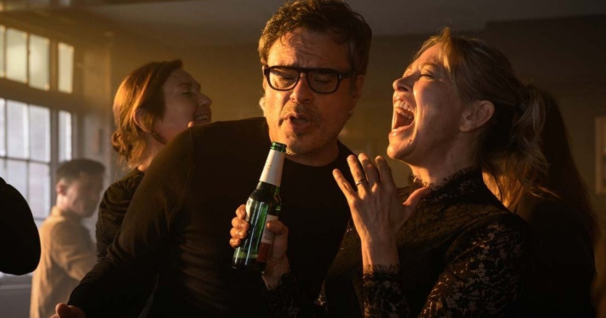 Alice and Steve’s Jemaine Clement, Nicola Walker, & Yali Topol Margalith Talk Hilarious Hulu Show